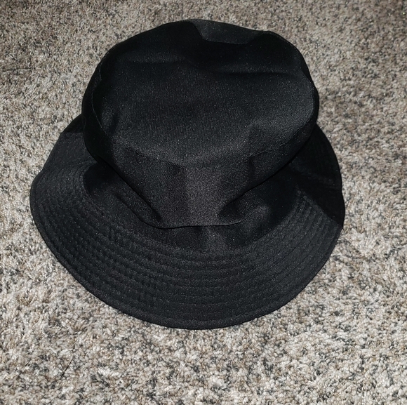 Urban Outfitters | Bucket Mushroom  Reversible Hat - Picture 3 of 5